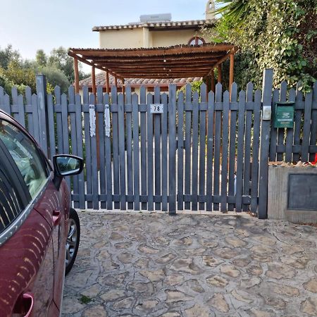 Villa Tea, Residenza Incantevole Con Giardino . Флумини-ди-Кварту Экстерьер фото