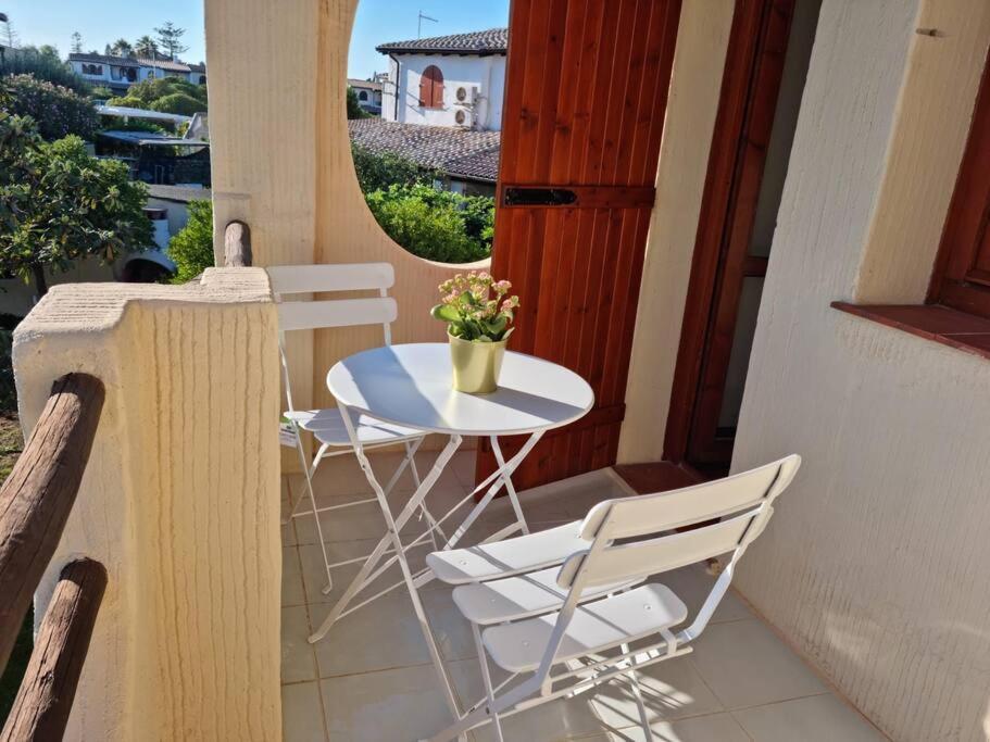 Villa Tea, Residenza Incantevole Con Giardino . Флумини-ди-Кварту Экстерьер фото